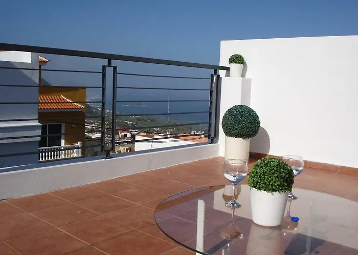 C D Dominguez * Icod De Los Vinos