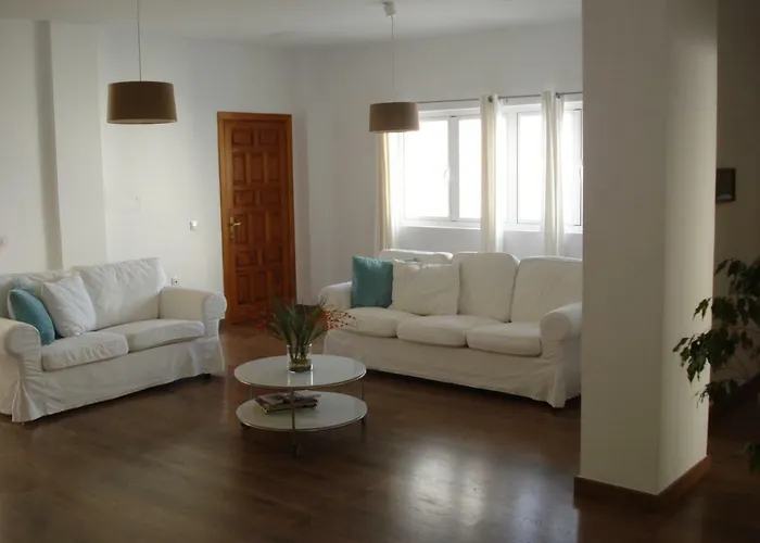 C D Dominguez * איקוד דה לוס וינוס